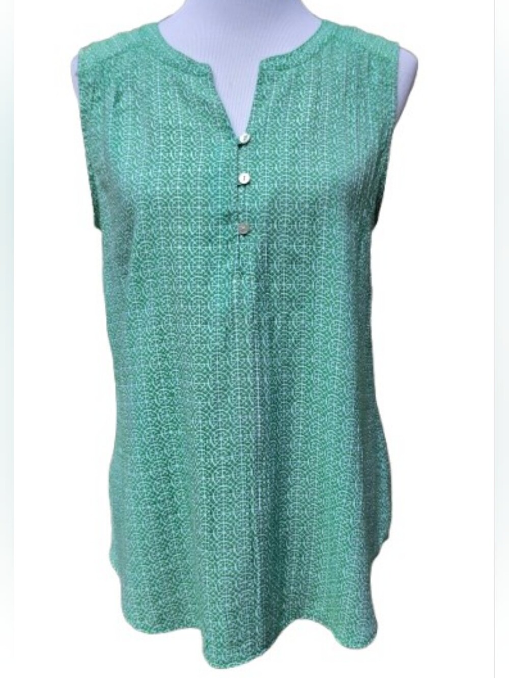 Kim Rogers Green Geo-Print Sleeveless Blouse V-Neck Button Front Pintuck Pleats